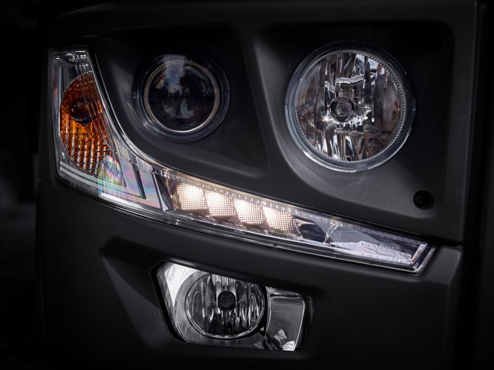 Bluekenstruckenbus-Renault-D-E-Tech-Demo-ledlights