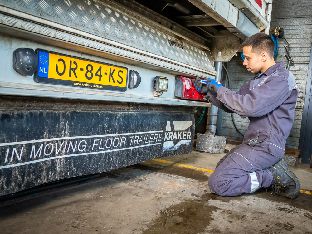 Bluekens-low-opbouw-trailerservice-025