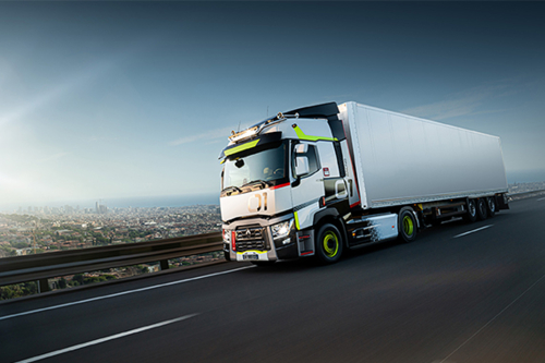 BP_Renault_truck_210_racing_570.jpg