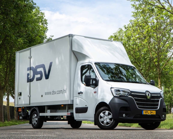 Renault Trucks E-Tech Master chassis cabine_DSV_header Renault Trucks E-Tech Master chassis cabine_DSV_header