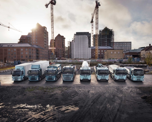 Bluekens-Truck-en-Bus-Volvo-Electric-Bouw-1 Bluekens-Truck-en-Bus-Volvo-Electric-Bouw-1