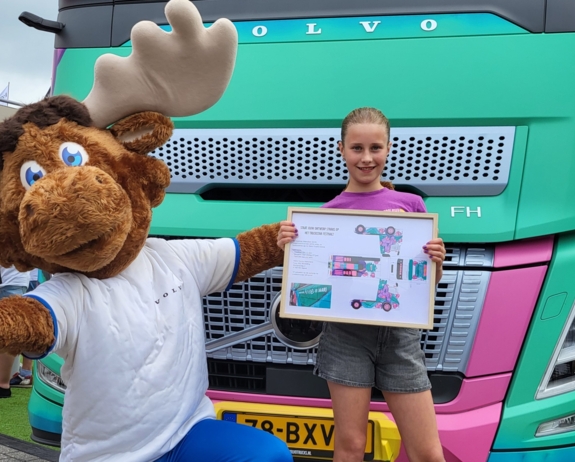 Volvo FH Aero ontworpen door 11-jarige Anne (1)