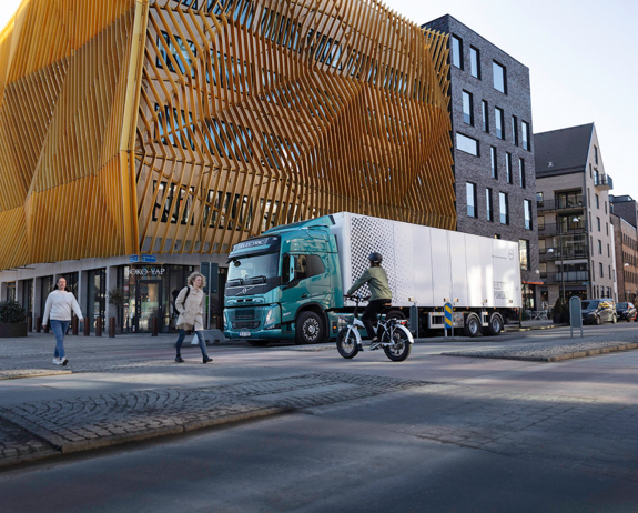 volvo-fm-electric-in-stad