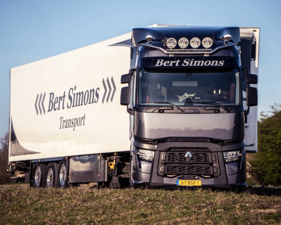 Renault Trucks T EVO front Renault Trucks T EVO front