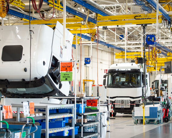 Renault Trucks E-Tech factory Bourg-en-Bresse 2024 LR