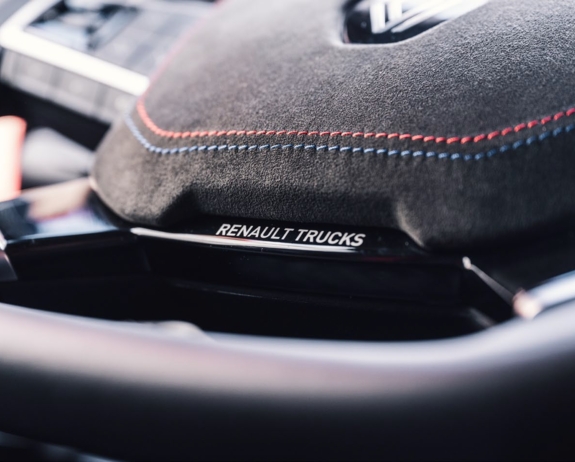 T High Exclusive 9 T High Exclusive 9