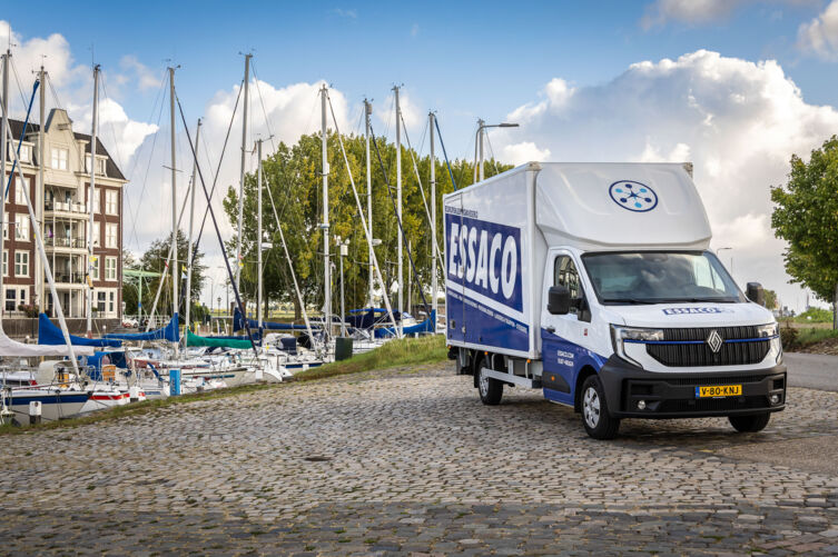 Essaco BV Middelharnis Renault Master bakwagen Essaco BV Middelharnis Renault Master bakwagen