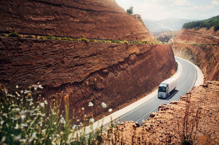 Bluekens Truck en Bus_Volvo_FH_Aero_01