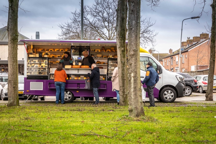 Bluekens-Truck-en-Bus-Breda-Kaasdrager-06