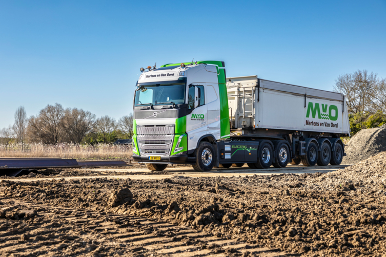 Bluekens-Truck-en-Bus-Martens-en-Van-Oord-4