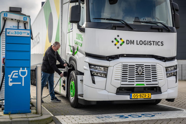 Renault Trucks E-Tech T DM Logistics opladen
