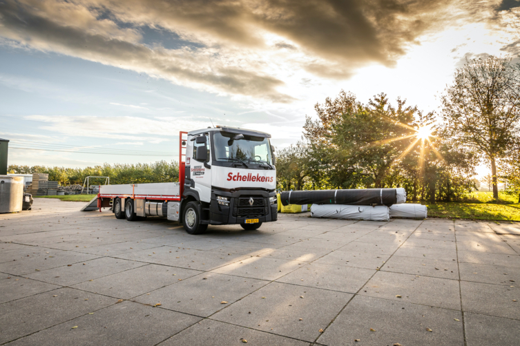 Bluekens-Truck-en-Bus_Schellekens_Dongen-009
