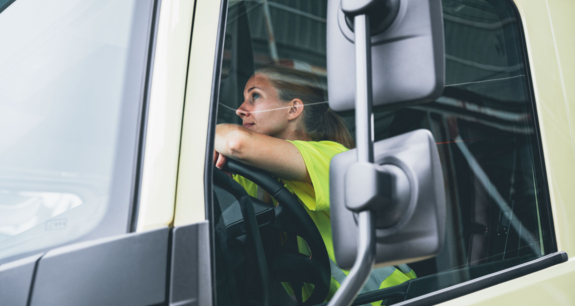 Bluekens-Truck-en-Bus-Volvo-FMX-cabine