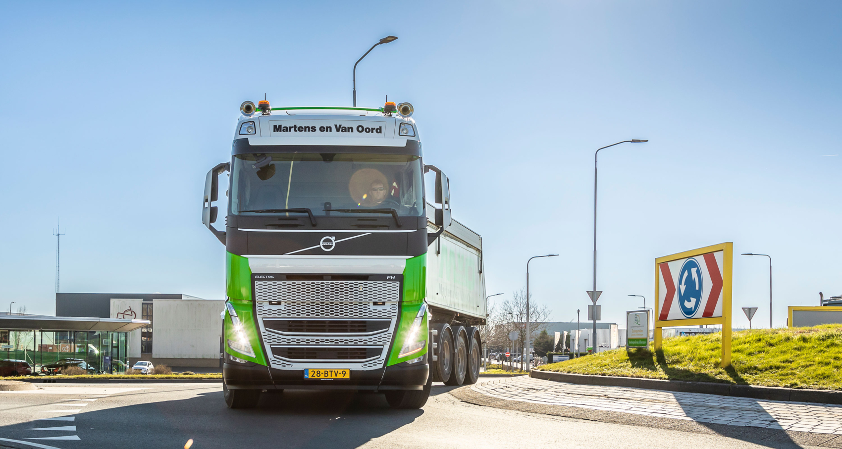Bluekens-Truck-en-Bus-Martens-en-Van-Oord-5