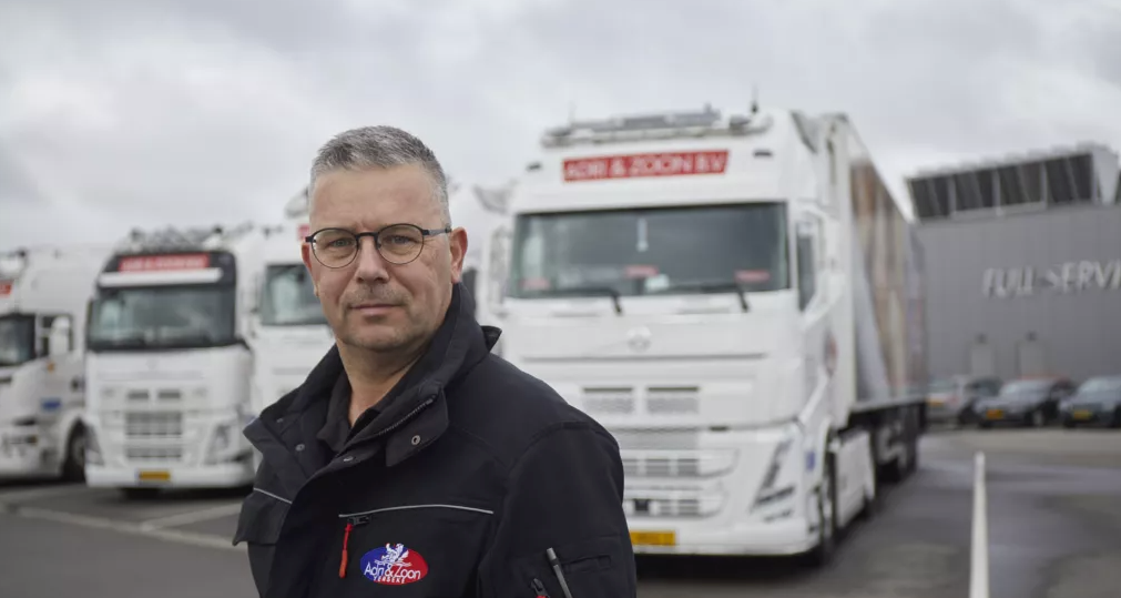 Bluekens-Truck-en-Bus-sjaak-van-der-jagt-adri-en-zoon Bluekens-Truck-en-Bus-sjaak-van-der-jagt-adri-en-zoon