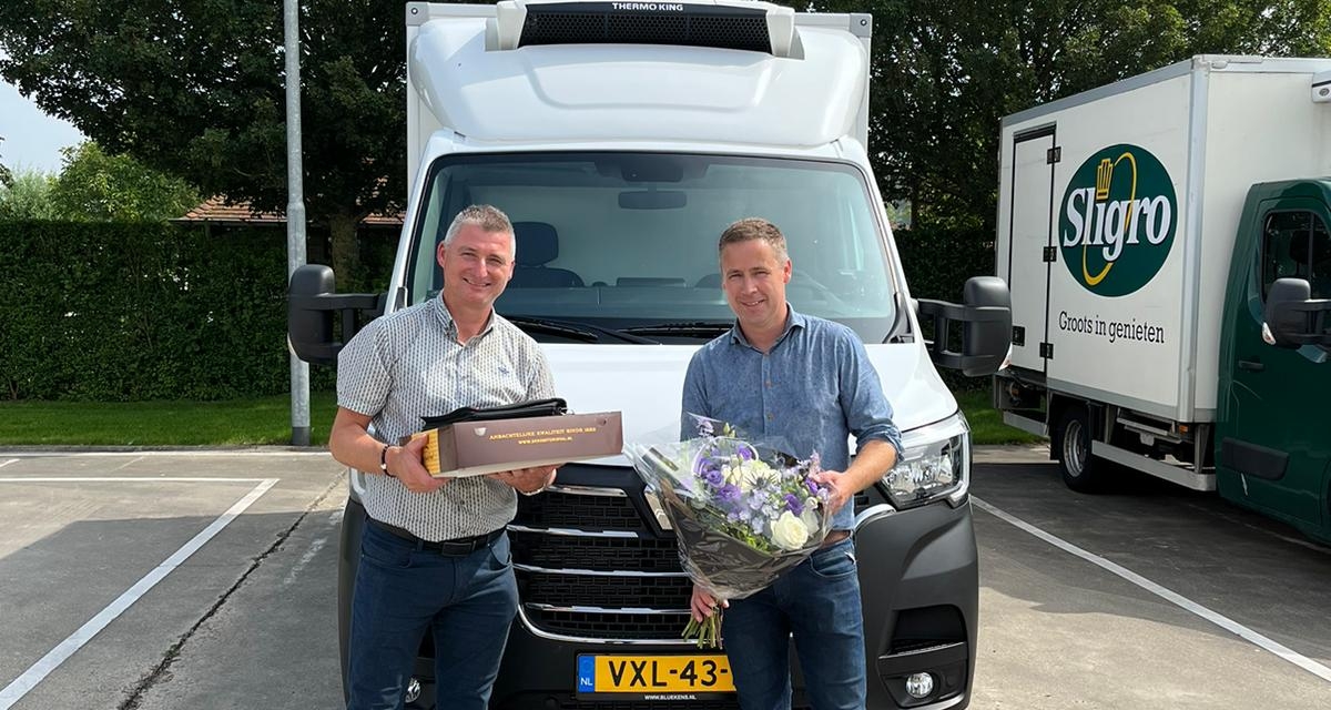 2d2b5318-581e-4463-8372-b6d1d535607a