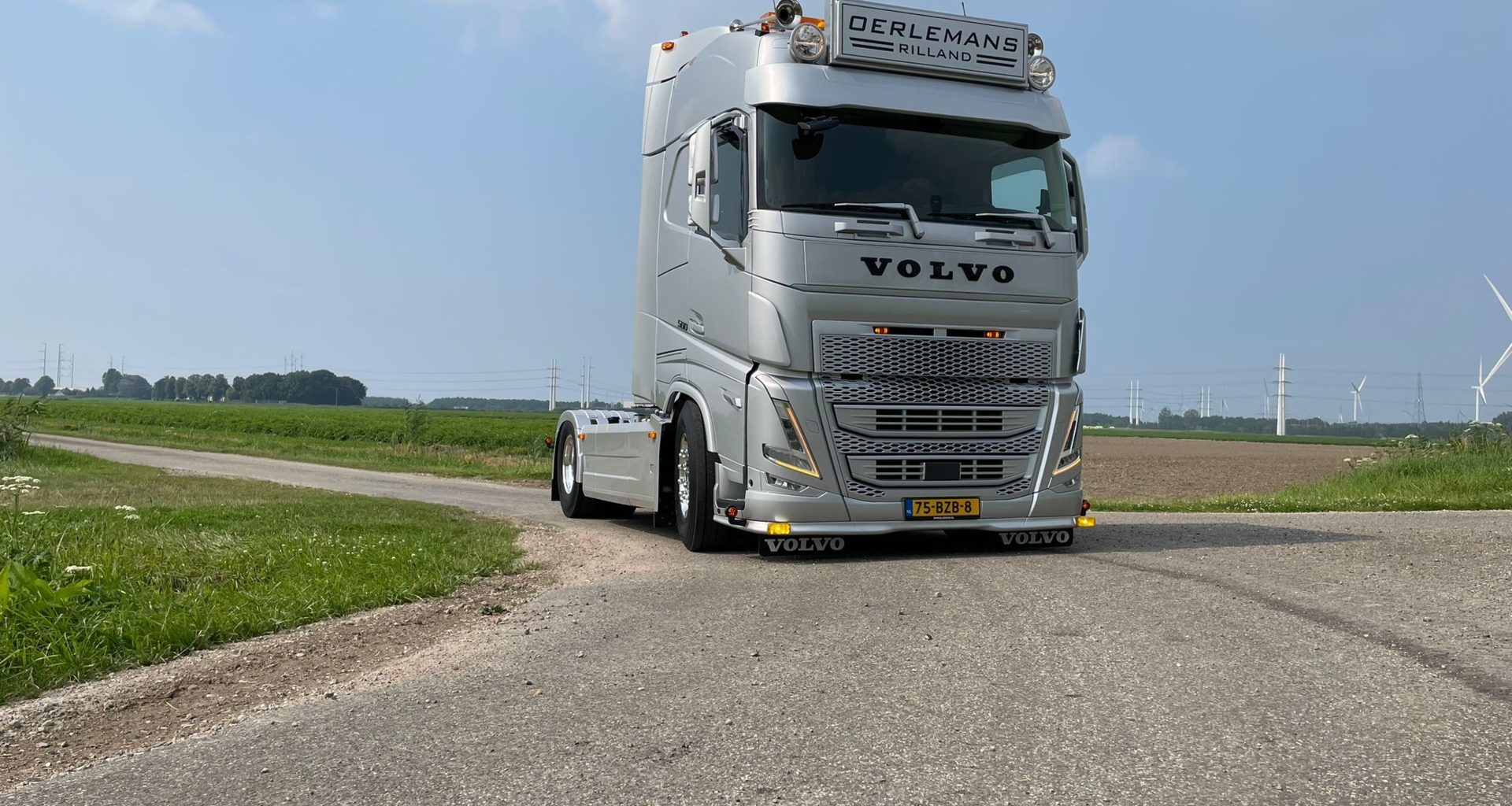 WhatsApp Image 2024-08-02 at 16.03.49 WhatsApp Image 2024-08-02 at 16.03.49