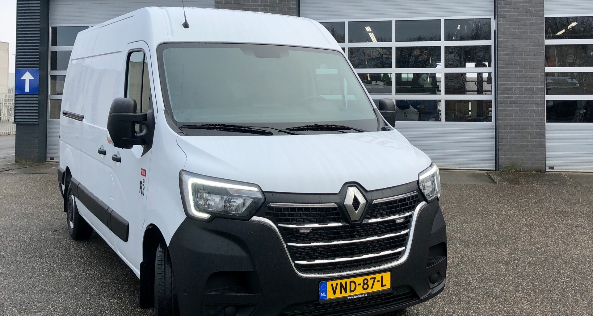 bluekens-quality-infra-bv-renault-master