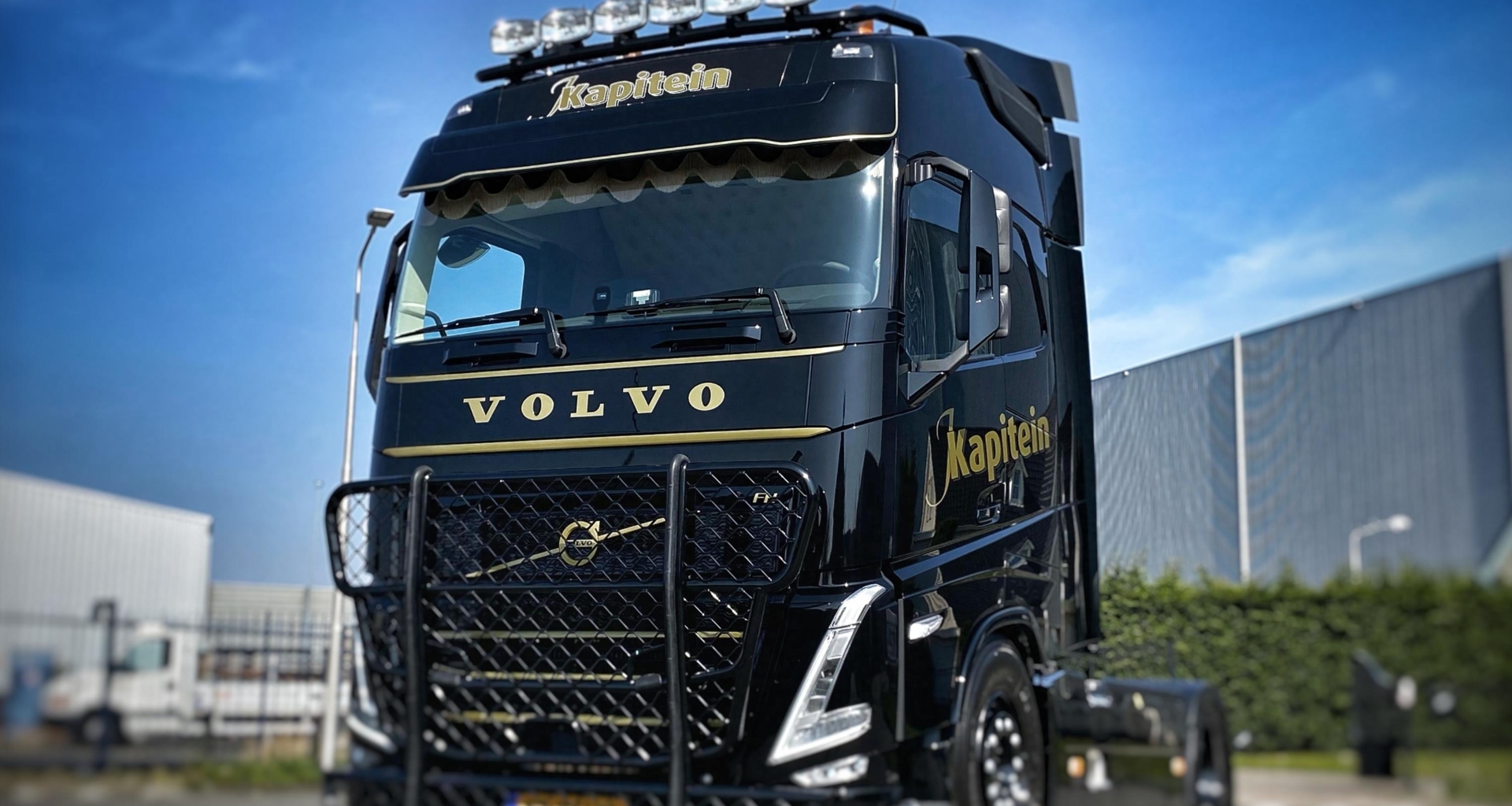 bluekens-volvo-fh-j-kapitein-transport bluekens-volvo-fh-j-kapitein-transport