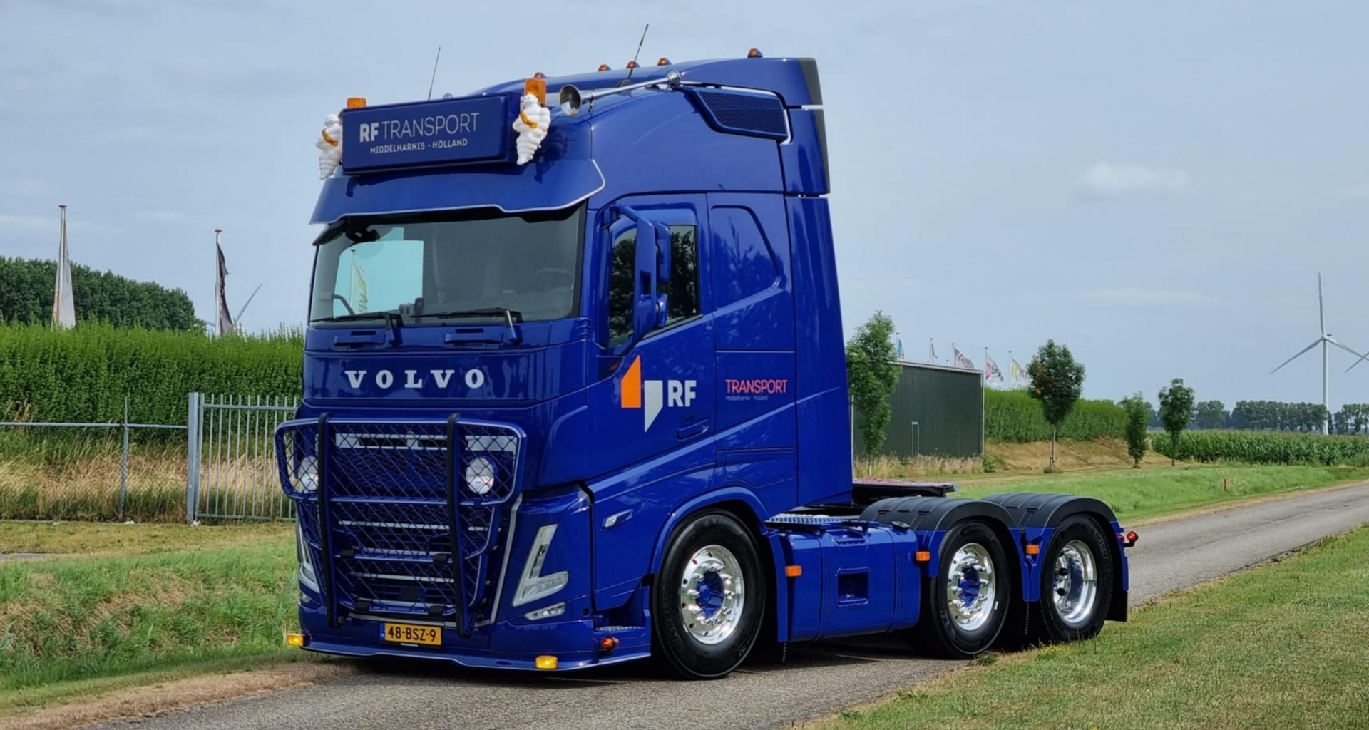 bluekens_rf_transport_volvo_fh