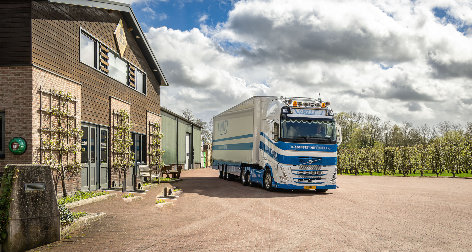 Spruijt Transport Volvo FH met megatrailer Spruijt Transport Volvo FH met megatrailer