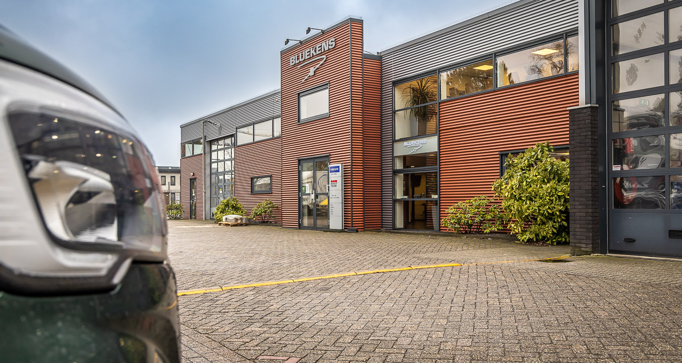 Bluekens_Oosterhout_voorkant_vestiging