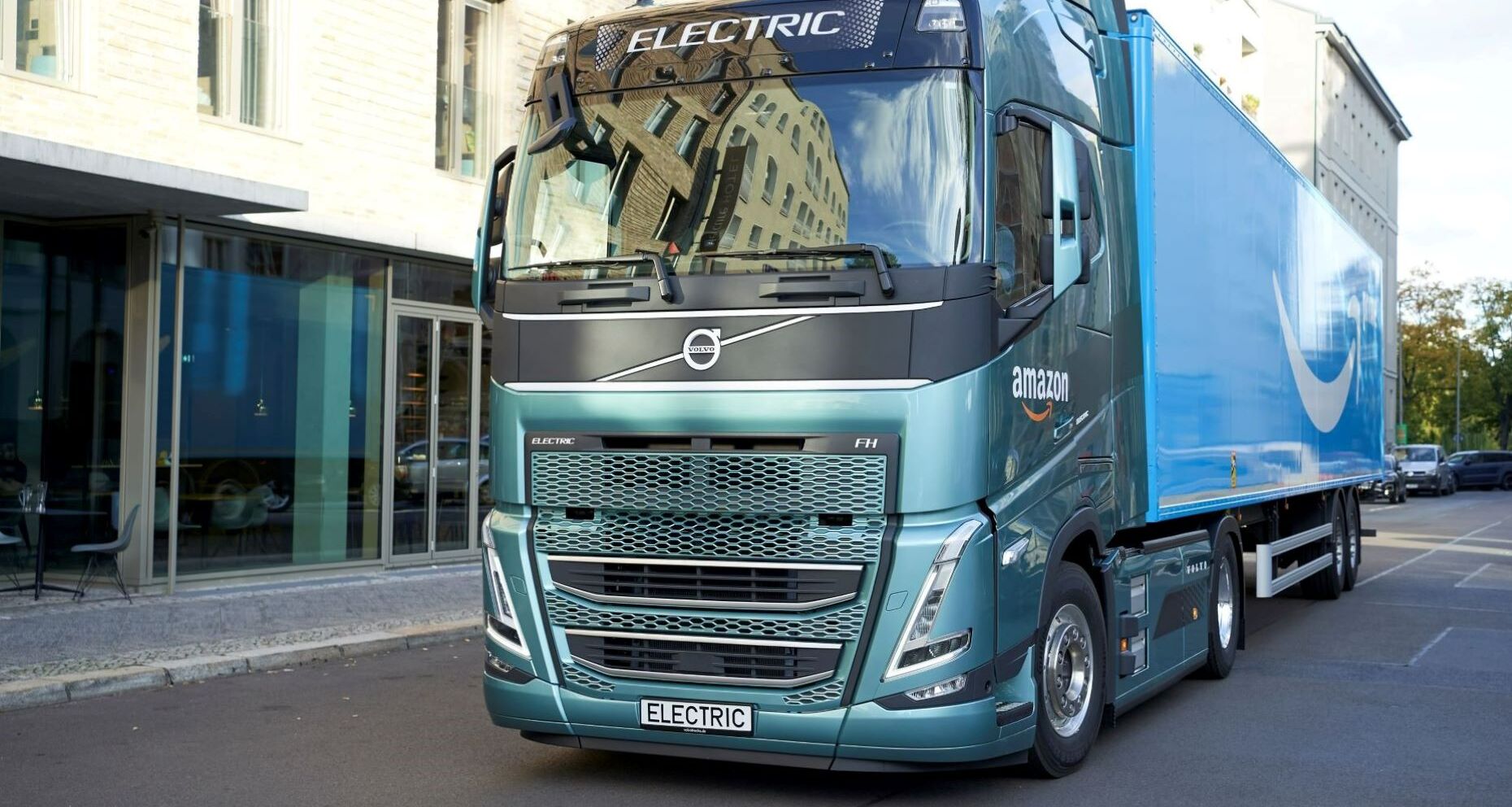 volvo fh electric_amazon_1860x1050.jpg