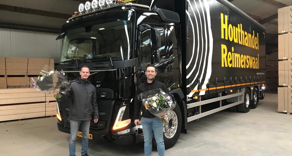 bluekens-volvo-fm-houthandel-reimerswaal