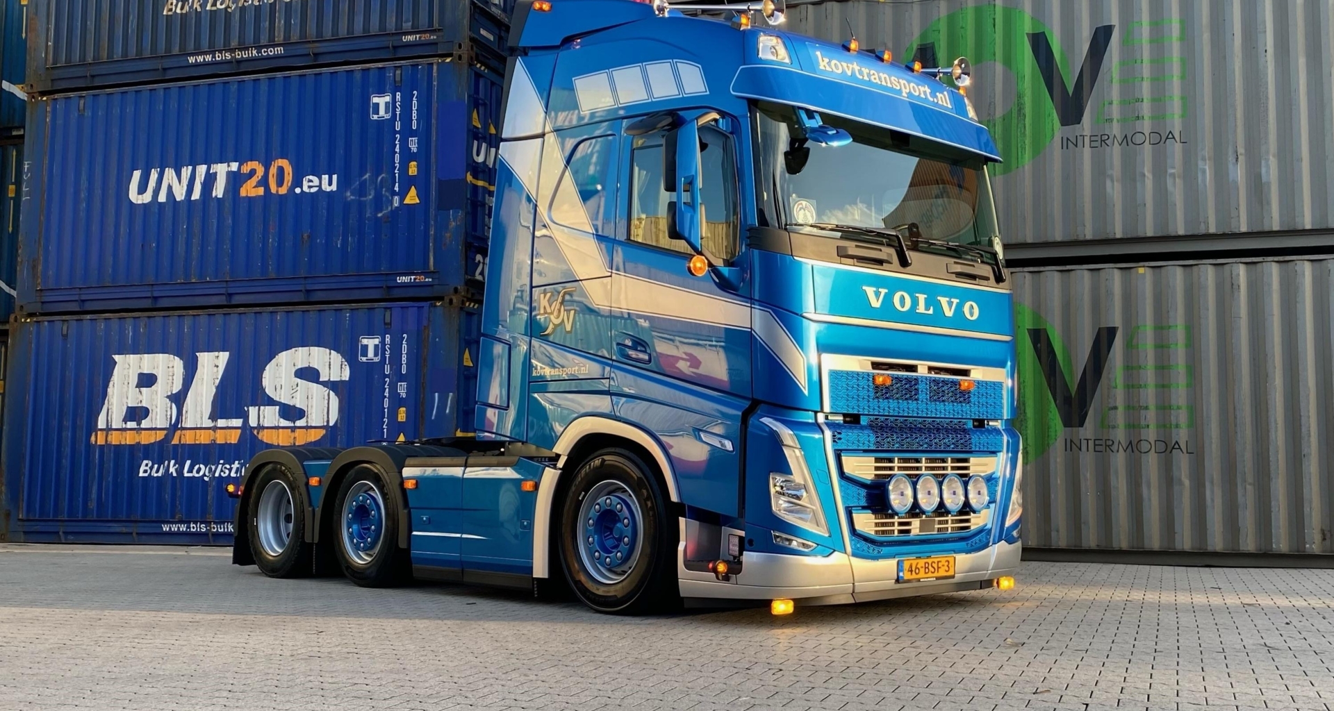 bluekens-volvo-fh-k-overdevest