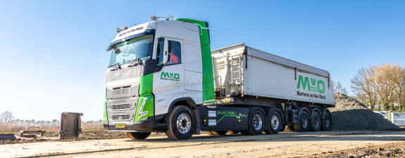 Bluekens-Truck-en-Bus-Martens-en-van-Oord-Oosterhout-1