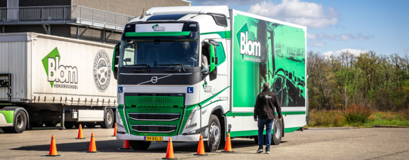 Volvo FH Verkeersschool Blom lestruck