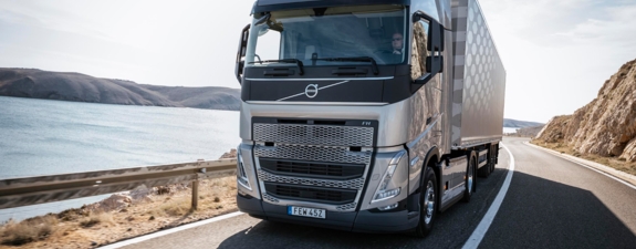 bluekens-volvo-fh-op-weg-4 bluekens-volvo-fh-op-weg-4