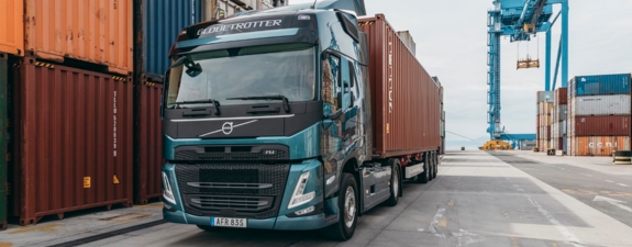 bluekens-volvo-fm-container