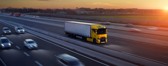 Bluekens-Renault-Trucks-T-T-High-2