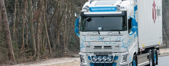 volvo-fh-rebro-transport