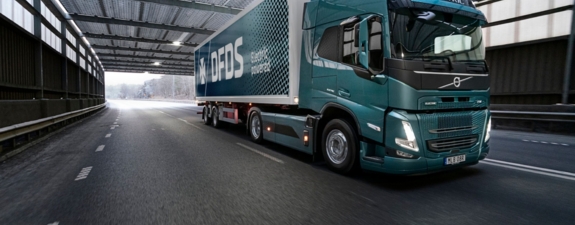 dfds-volvo-trucks dfds-volvo-trucks