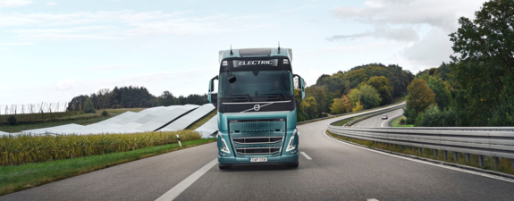 volvo-fh-electric-green-truck-test