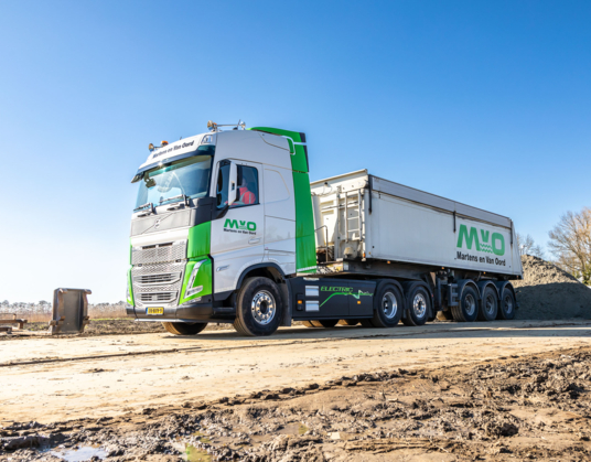 Martens en Van Oord gaat met Volvo FH Electric emissieloos rijden  