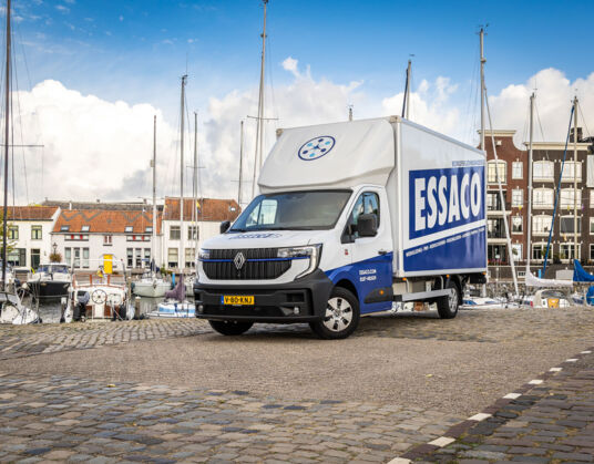 Wasserijservice van Essaco draait op volle toeren met eerste Renault Master bakwagen