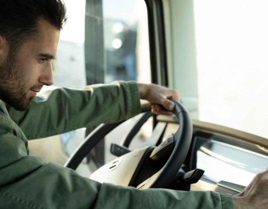 Verplicht een landcode invoeren in de tachograaf: vragen en antwoorden