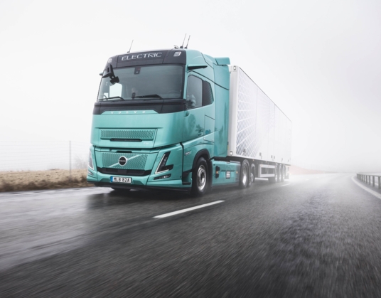 Meer bereik, sneller opladen: ontdek de nieuwe Volvo FH Aero Electric