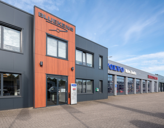 Doorontwikkeling Bluekens Truck en Bus