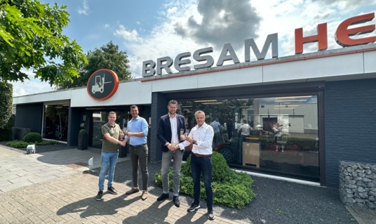 Bresam Heftrucks investeert in 13 nieuwe bedrijfswagens