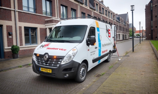 HS Schoonmaakbedrijf B.V. kiest stabiliteit van de Renault Master
