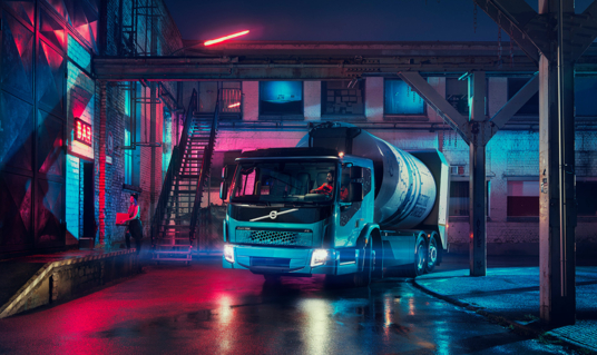 Volvo Trucks presenteert Volvo FE Electric voor zwaardere inzet