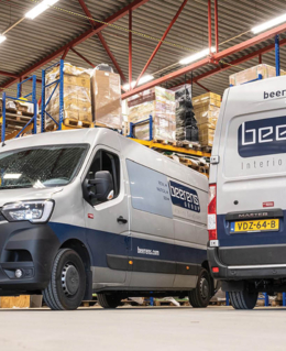 Vier Renault Masters Red EDITION voor Beerens Group