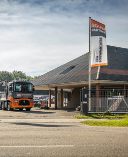 J&W Bouwpartners gaat zelf bouwmaterialen bezorgen met Renault Trucks C