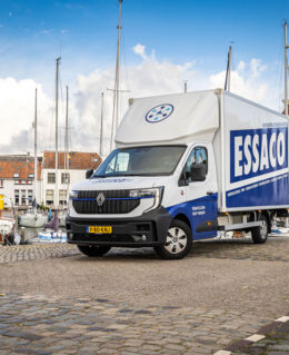 Wasserijservice van Essaco draait op volle toeren met eerste Renault Master bakwagen