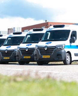 Vier nieuwe Renault Masters voor Vissers Petfood