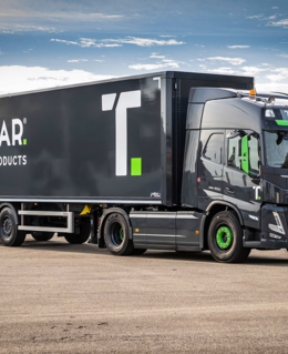 Chauffeur Harry van As stelt zijn eigen Volvo FM samen